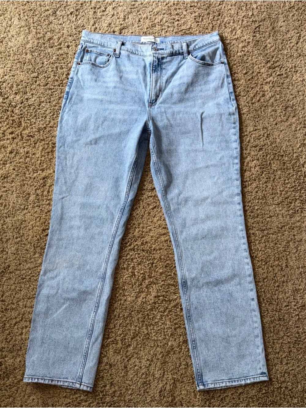 Women’s Abercrombie & Fitch 90’s Slim Straight Jeans Size 33/16 - Picture 2 of 7
